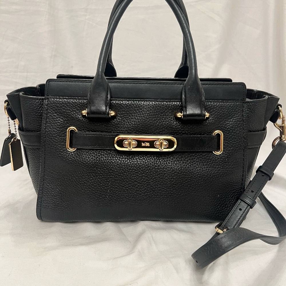 Coach Swagger 27 Carryall Satchel Bag Black Pebbled Leather Purse Gold Hardware